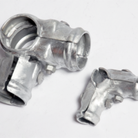 Steel/Pipe Fence Fitting Galvanised Adjustable Corner
